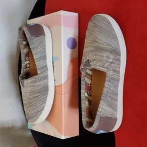 Toms Woven Flats Size 7.5